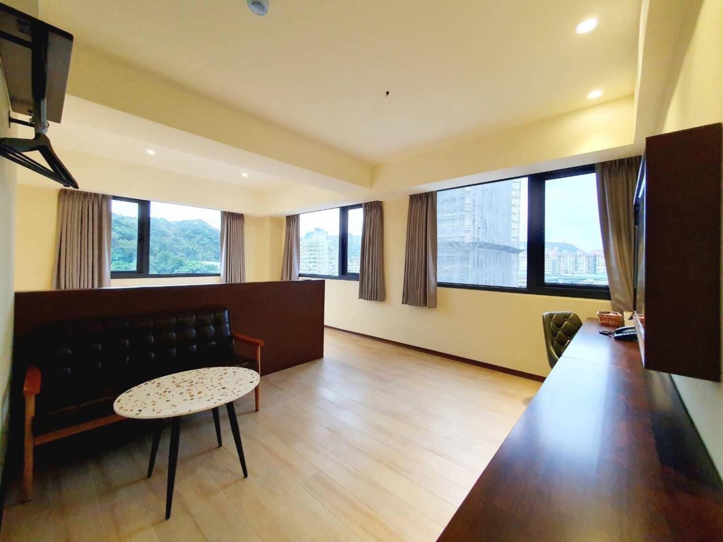 Dahua Hotel จีหลง ภายนอก รูปภาพ