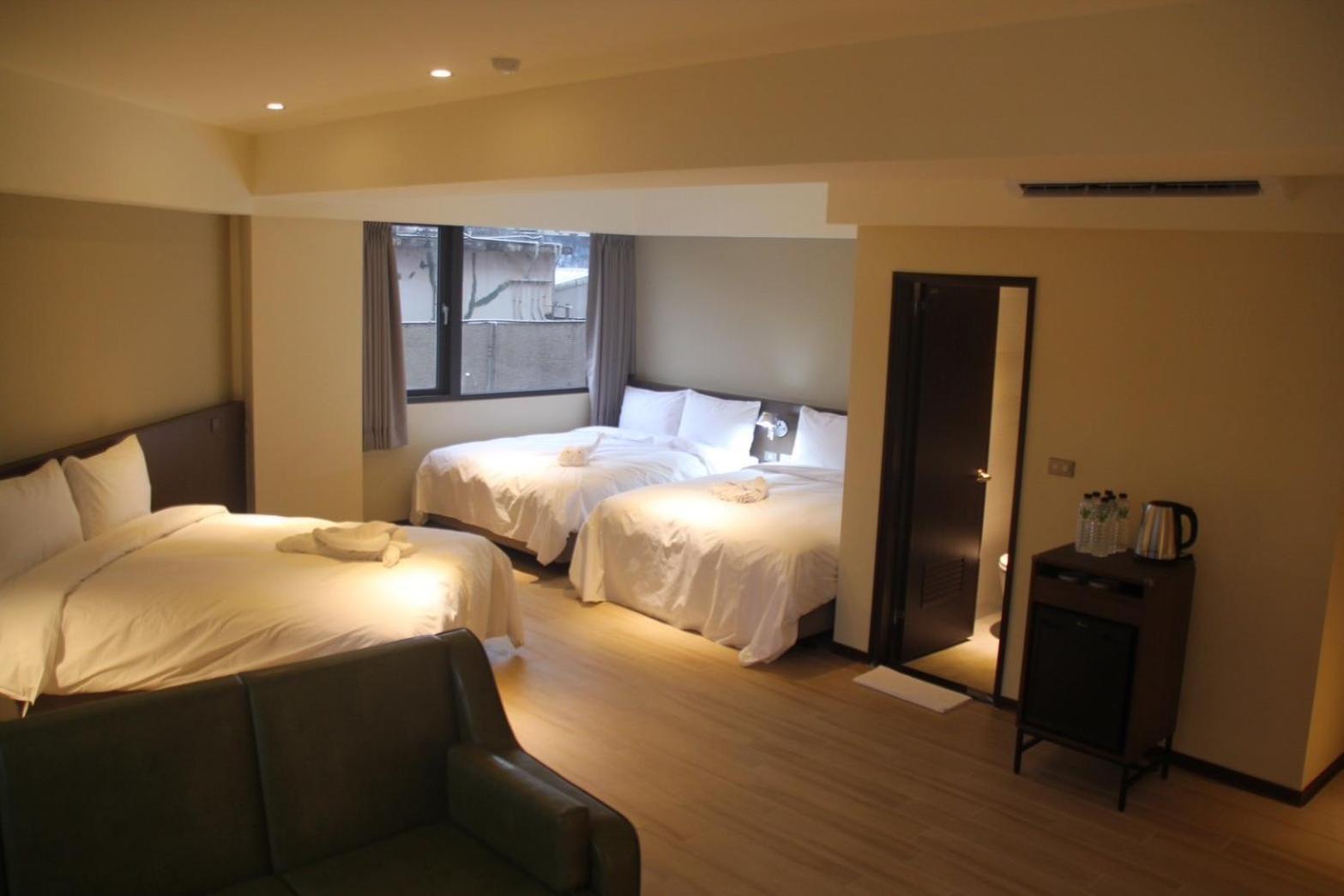 Dahua Hotel จีหลง ภายนอก รูปภาพ
