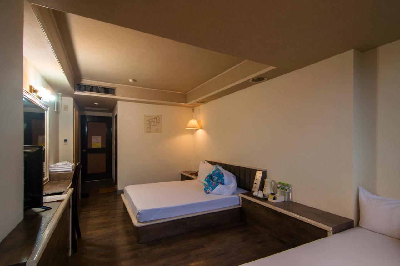 Dahua Hotel จีหลง ภายนอก รูปภาพ