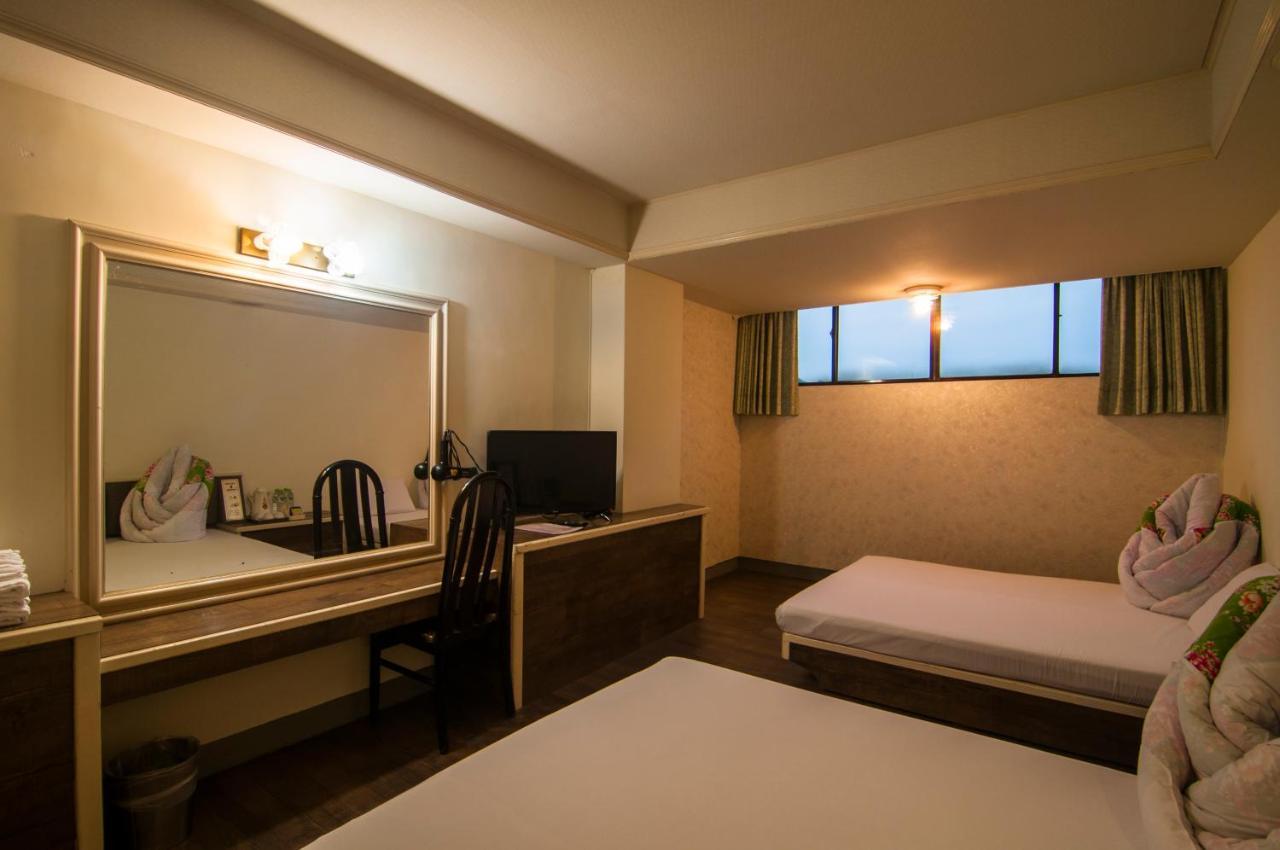 Dahua Hotel จีหลง ภายนอก รูปภาพ